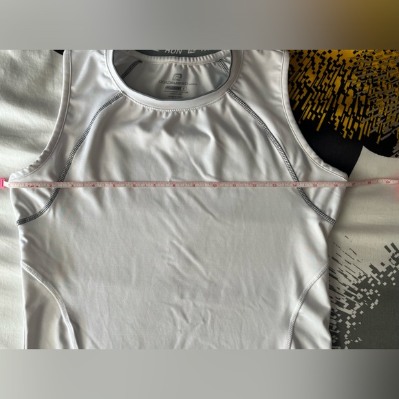 LAST CHANCE - Road runner sports Velocity tank top in white size S - Picture 5 of 7